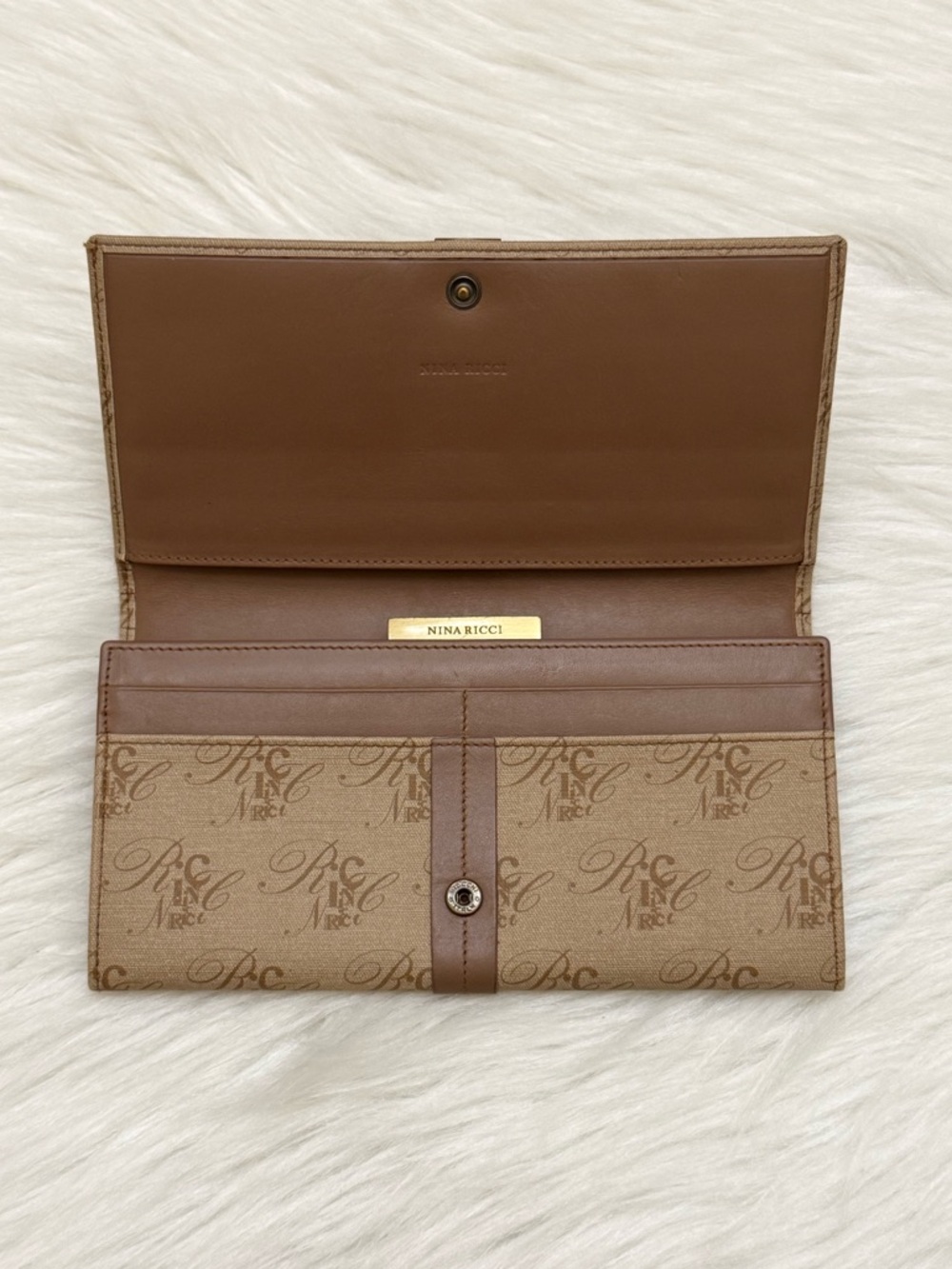 NINA RICCI - BROWN TAN CANVAS LEATHER MONOGRAM LONG BIFOLD SNAP WALLET - Picture 4 of 12